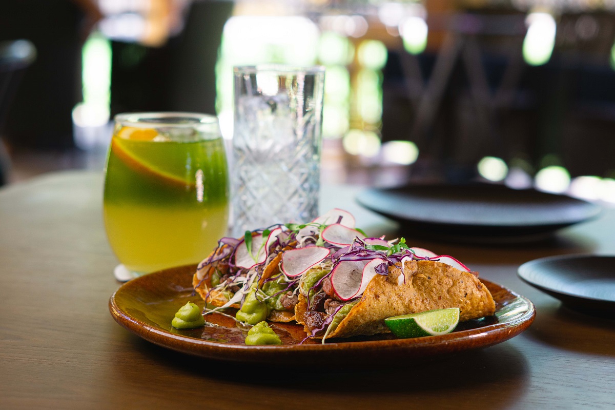 Tacos de chicharron en Casa de Piedra